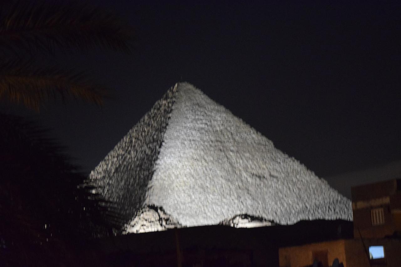 Pyramids Overlook Inn Kafrat al Jabal Bagian luar foto