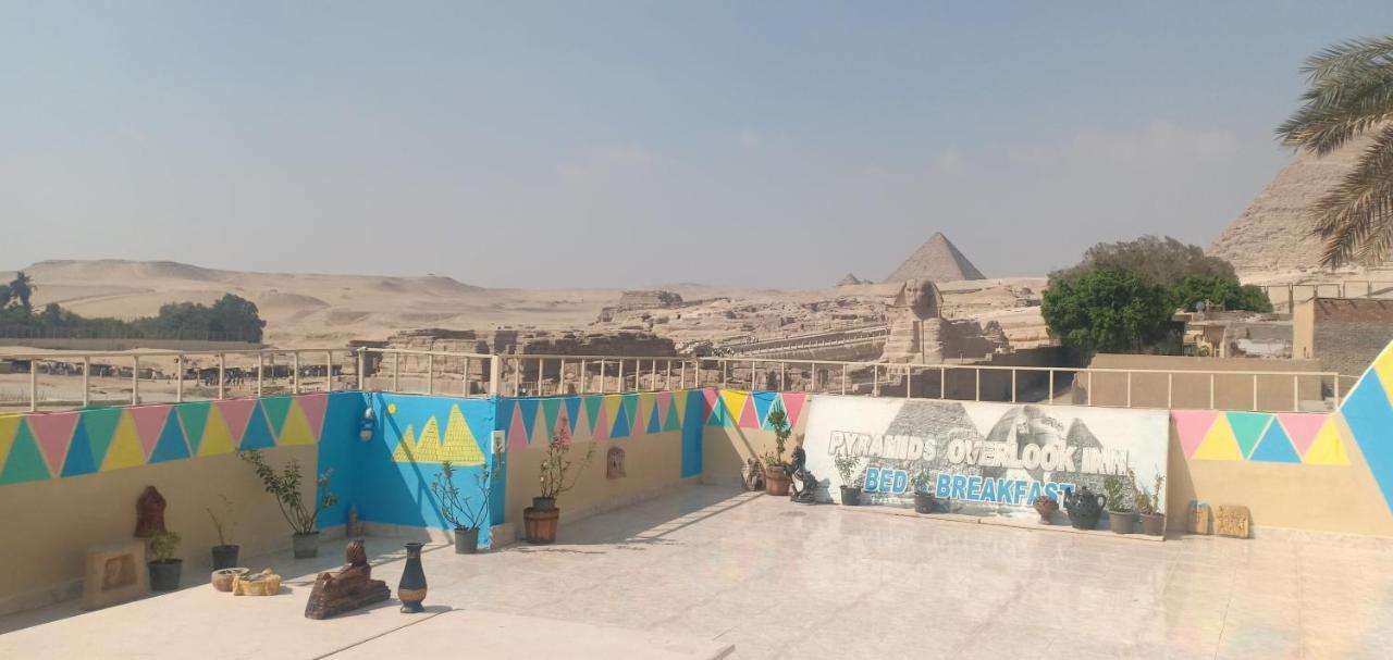 Pyramids Overlook Inn Kafrat al Jabal Bagian luar foto